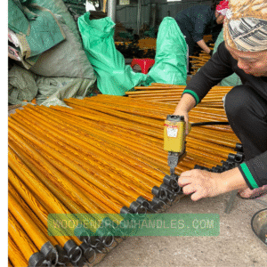 Wood-grain-broom-handle - vdex